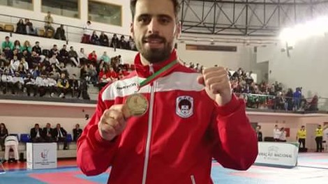 MAIS UMA MEDALHA PARA ATLETA DE CAMPANHÃ EM CAMPEONATO NACIONAL DE KARATÉ 