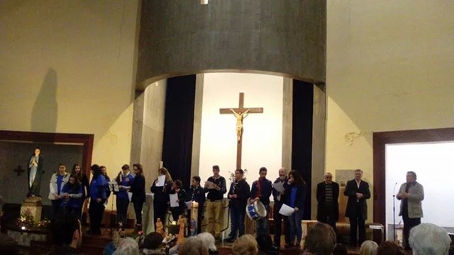 IGREJA REUNE GRUPOS PARA CANTAR AS JANEIRAS