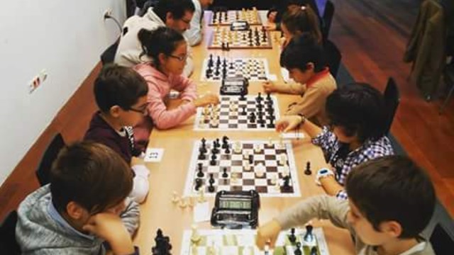 ESCOLA DE XADREZ DE CAMPANHÃ  EM TORNEIOS  ESCOLA DE XADREZ DE CAMPANHÃ  EM TORNEIOS