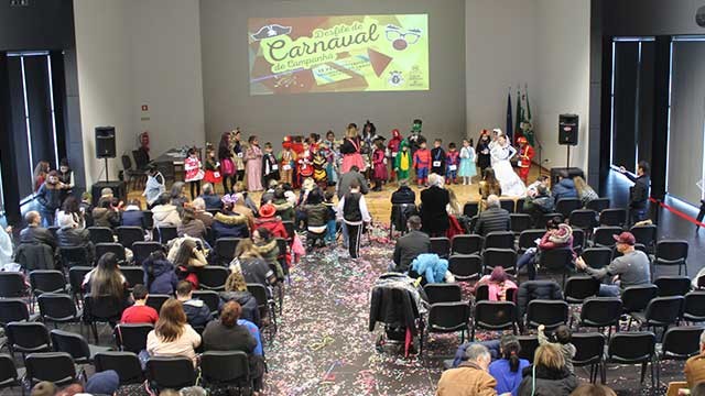 Crianças em festa no Carnaval de Campanhã